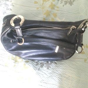 Antonio Melani Black hand bag nice cond